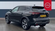 Nissan Qashqai 1.3 DiG-T MH N-Connecta [Glass Roof] 5dr Petrol Hatchback